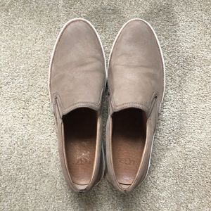 UGG Slip-On Sneaker 🌞